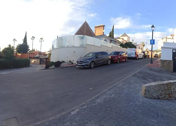 Marmontana Parking Gratis, Wifi *